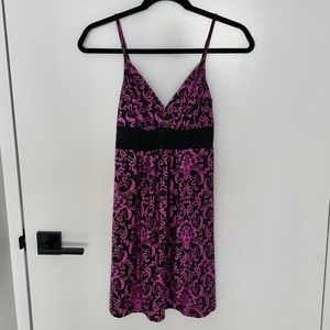 Summer dress with lace detail
